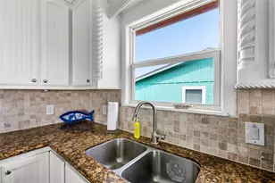 2815 Bluewater Hwy, Surfside Beach, TX 77541 - Photo 23