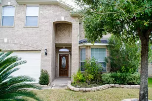 16323 Yabbie Dr, Sugar Land, TX 77498 - Photo 3