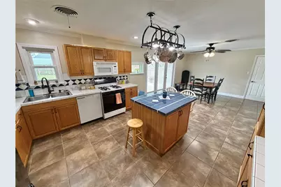 714 Center Way Street, Lake Jackson, TX 77566 - Photo 19