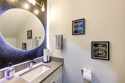 5421 Southlea Street, Houston, TX 77033 - Photo 13