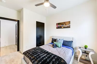 5421 Southlea Street, Houston, TX 77033 - Photo 23
