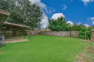 3626 Songwood St, Houston, TX 77023 - Photo 35