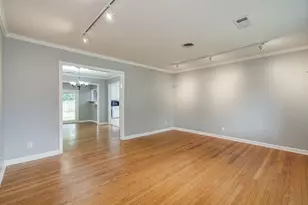 3626 Songwood St, Houston, TX 77023 - Photo 7