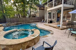 19 E New Avery Pl, The Woodlands, TX 77382 - Photo 35
