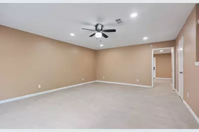 6713 Biggs Court, Houston, TX 77061 - Photo 9