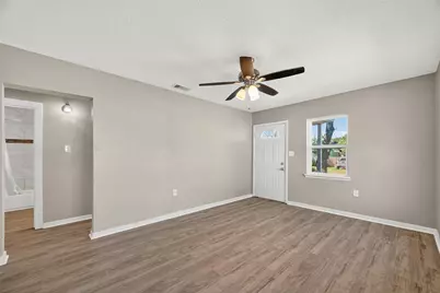 2313 35th Avenue N, Texas City, TX 77590 - Photo 7