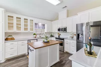 144 Dove Trail, Richwood, TX 77531 - Photo 7