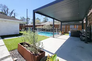 4915 Brian Haven Dr, Houston, TX 77018 - Photo 41