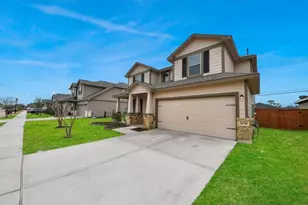 7638 Nevaeh Crest Path, Houston, TX 77016 - Photo 3