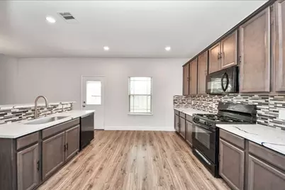 7638 Nevaeh Crest Path, Houston, TX 77016 - Photo 19