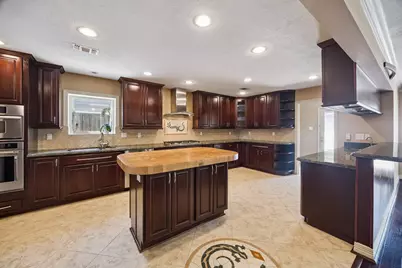 7726 Meadowvale Drive, Houston, TX 77063 - Photo 11