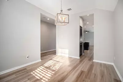4027 Spurwing Lane, Baytown, TX 77521 - Photo 15