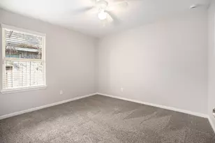 4027 Spurwing Ln, Baytown, TX 77521 - Photo 19