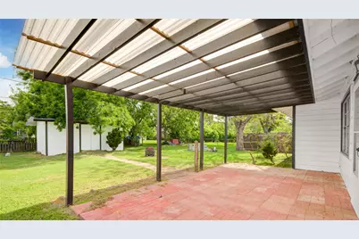 1412 W 10th Street, Freeport, TX 77541 - Photo 23