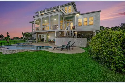 4522 Tharp Drive, Seabrook, TX 77586 - Photo 3