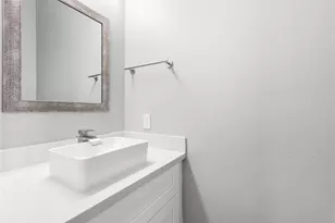 5502 Pershing St, Houston, TX 77033 - Photo 5