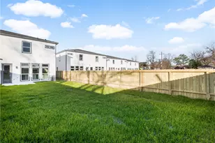 5502 Pershing St, Houston, TX 77033 - Photo 27
