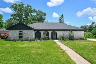 1808 Long Dr, Richmond, TX 77469 - Photo 1
