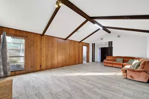 10706 Sagebluff Dr, Houston, TX 77089 - Photo 5