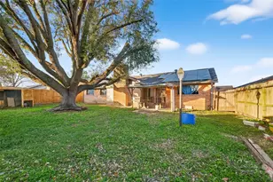 10706 Sagebluff Dr, Houston, TX 77089 - Photo 19