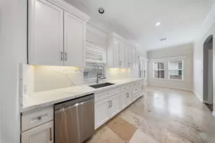 4216 Eli St, Houston, TX 77007 - Photo 1