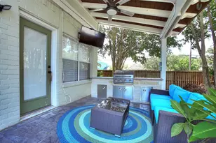 711 Cien Rd, Kemah, TX 77565 - Photo 1