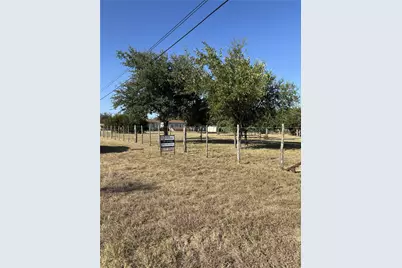 1 Deloris Drive, Harper, TX 78631 - Photo 5
