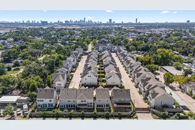 1708 Leilani Drive, Houston, TX 77055 - Photo 15