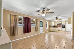 1305 Houston St, Conroe, TX 77301 - Photo 21