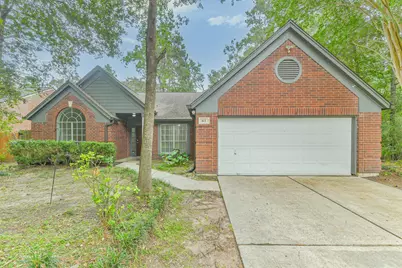 43 E Trillium Circle, The Woodlands, TX 77381 - Photo 1