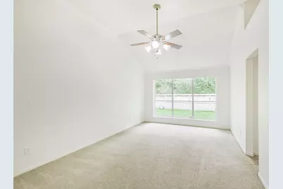 43 E Trillium Circle, The Woodlands, TX 77381 - Photo 21