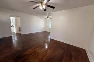 565 24th St, Beaumont, TX 77707 - Photo 15