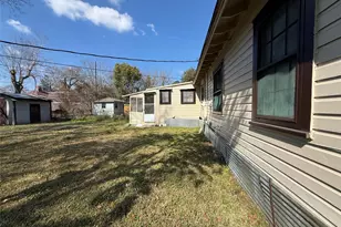 565 24th St, Beaumont, TX 77707 - Photo 9