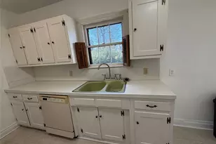 565 24th St, Beaumont, TX 77707 - Photo 17
