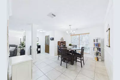2815 Village Dale Avenue, Houston, TX 77059 - Photo 9
