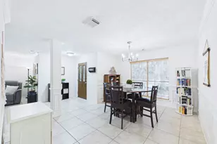 2815 Village Dale Ave, Houston, TX 77059 - Photo 9