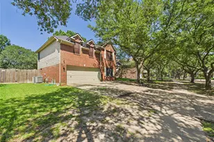 2815 Village Dale Ave, Houston, TX 77059 - Photo 1