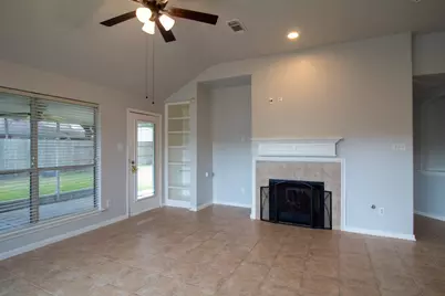 12619 Aubreywood Lane, Houston, TX 77070 - Photo 9