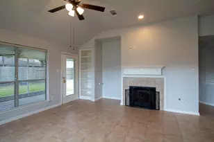 12619 Aubreywood Ln, Houston, TX 77070 - Photo 9