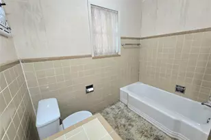 607 S Main St, Dayton, TX 77535 - Photo 25