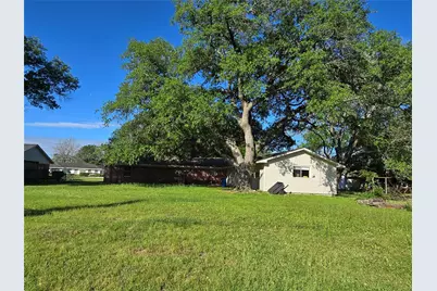 607 S Main Street, Dayton, TX 77535 - Photo 35