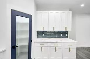 221 Armstrong St, Houston, TX 77029 - Photo 15