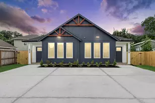 221 Armstrong St, Houston, TX 77029 - Photo 9