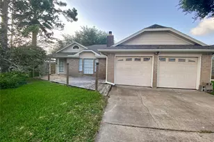 3003 Briar Dr, Pasadena, TX 77503 - Photo 1