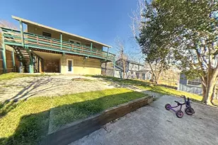 190 White Oak Cir, Point Blank, TX 77364 - Photo 17
