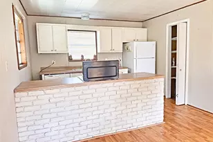 190 White Oak Cir, Point Blank, TX 77364 - Photo 5