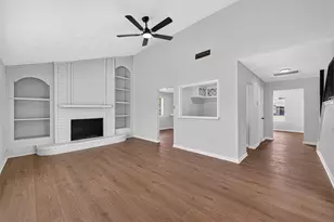 10102 Old Towne Ln, Sugar Land, TX 77498 - Photo 21