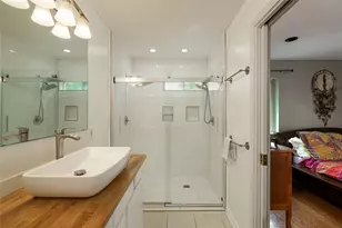 10631 Del Monte Dr, Houston, TX 77042 - Photo 9