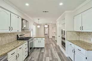 102 Springs Edge Dr, Montgomery, TX 77356 - Photo 7