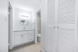 3921 Tanglewilde St, Houston, TX 77063 - Photo 21